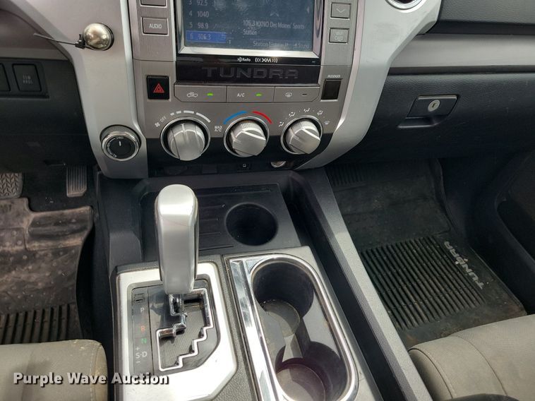 image for item KB9018 2015 Toyota Tundra CrewMax pickup truck