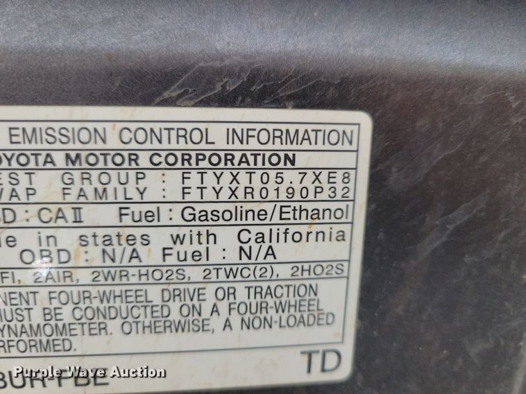 image for item KB9018 2015 Toyota Tundra CrewMax pickup truck