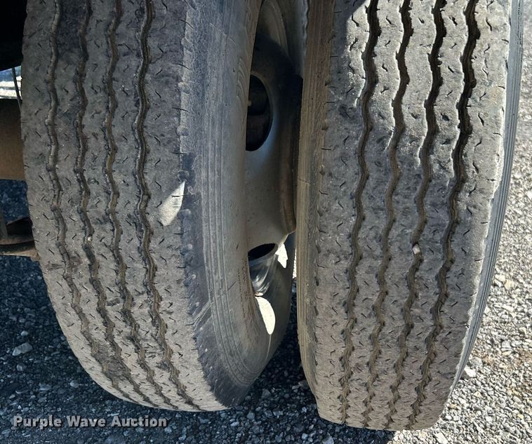 image for item KH9542 2005 Apache equipment trailer