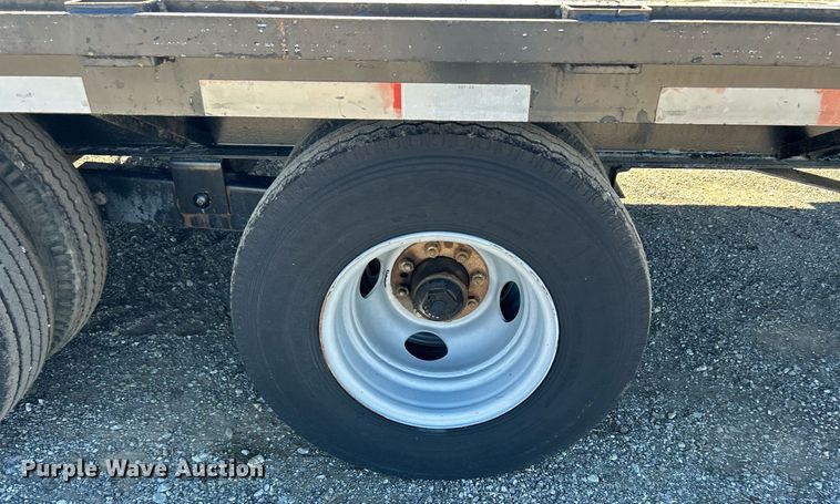 image for item KH9542 2005 Apache equipment trailer