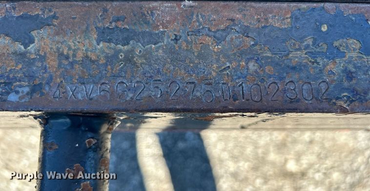 image for item KH9542 2005 Apache equipment trailer