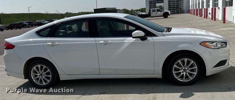 image for item LR9360 2017 Ford Fusion 