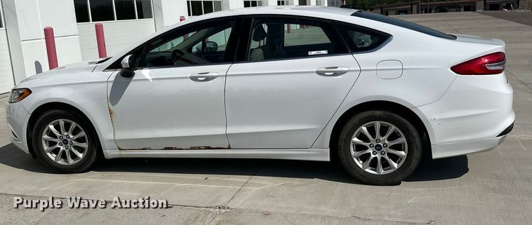 image for item LR9360 2017 Ford Fusion 