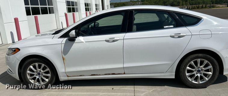 image for item LR9360 2017 Ford Fusion 