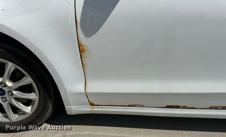 image for item LR9360 2017 Ford Fusion 