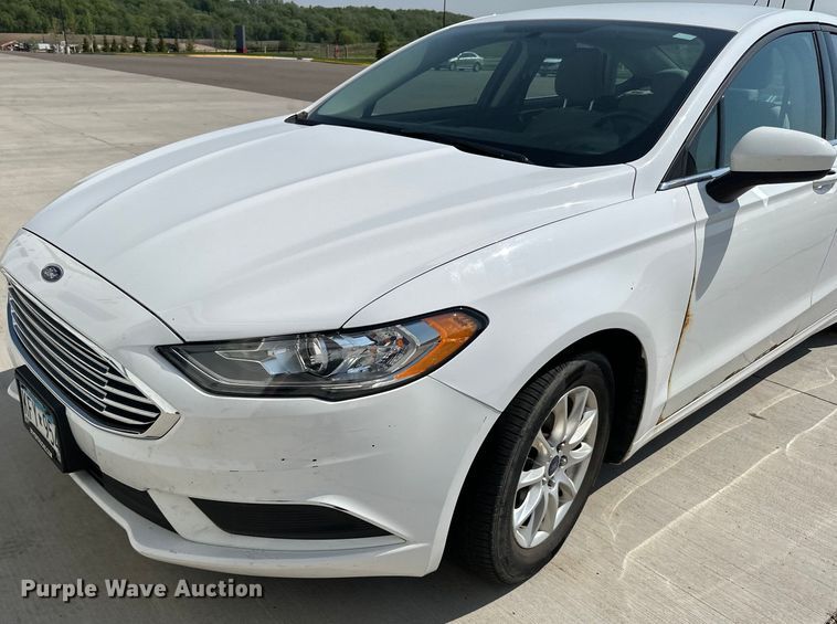 image for item LR9360 2017 Ford Fusion 