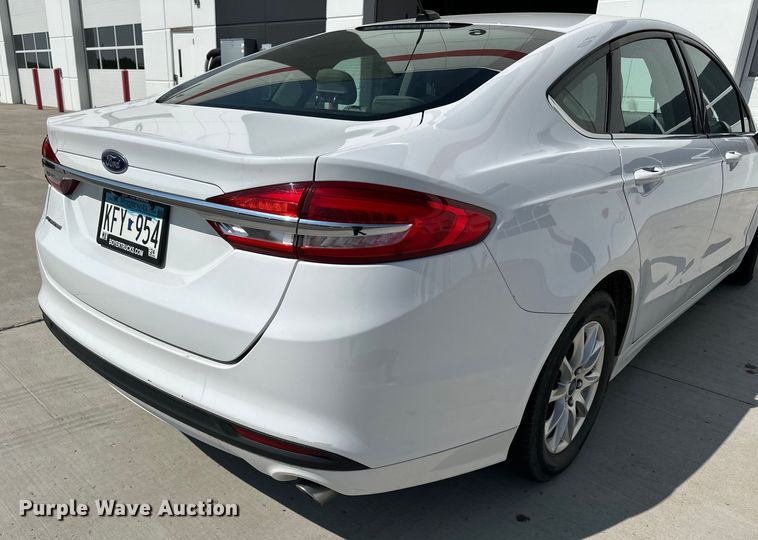 image for item LR9360 2017 Ford Fusion 