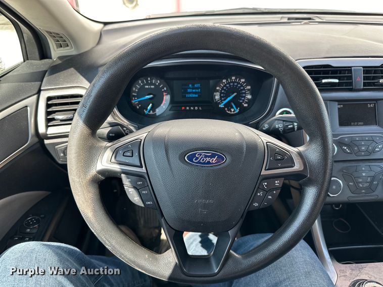 image for item LR9360 2017 Ford Fusion 