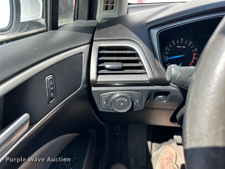 image for item LR9360 2017 Ford Fusion 