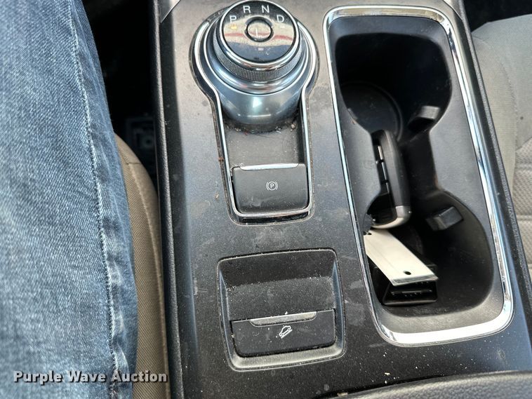 image for item LR9360 2017 Ford Fusion 