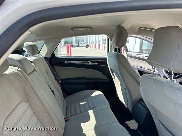 image for item LR9360 2017 Ford Fusion 