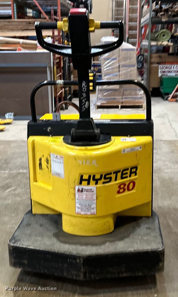 image for item LR9372 Hyster B80XT pallet jack