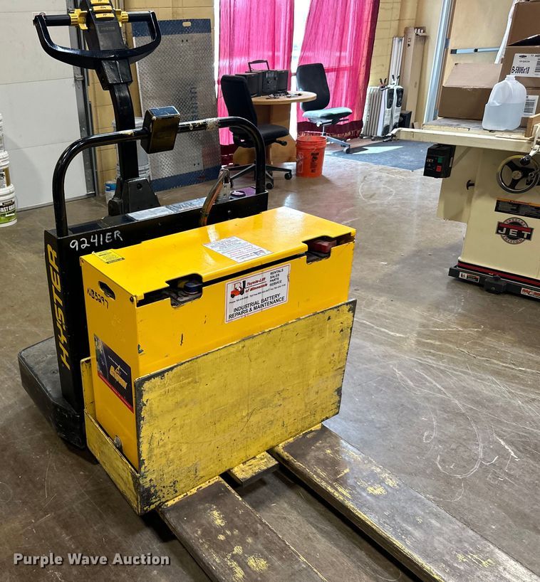 image for item LR9372 Hyster B80XT pallet jack
