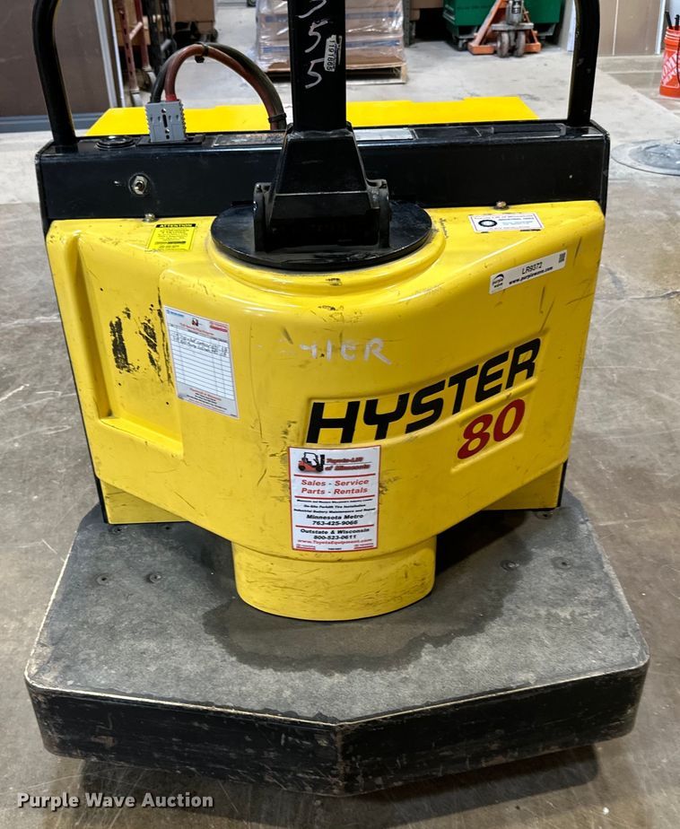 image for item LR9372 Hyster B80XT pallet jack
