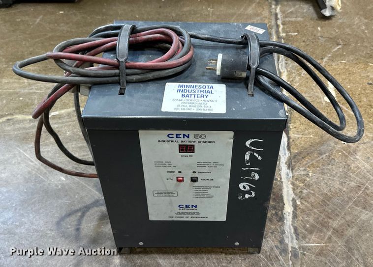 image for item LR9372 Hyster B80XT pallet jack