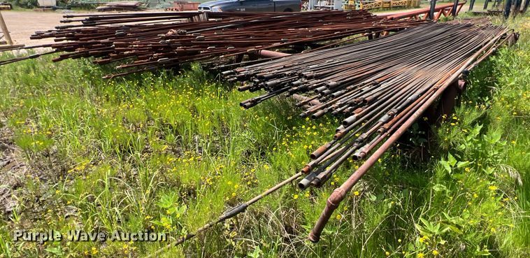 image for item LU9912 Approximately 600 pieces of sucker rods