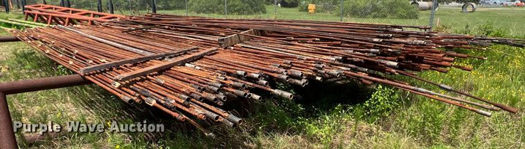 image for item LU9912 Approximately 600 pieces of sucker rods