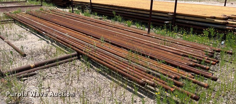 image for item LU9926 Approximately 31 joints of pipe