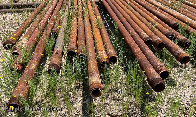 image for item LU9926 Approximately 31 joints of pipe