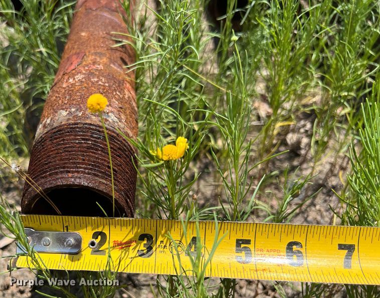 image for item LU9926 Approximately 31 joints of pipe