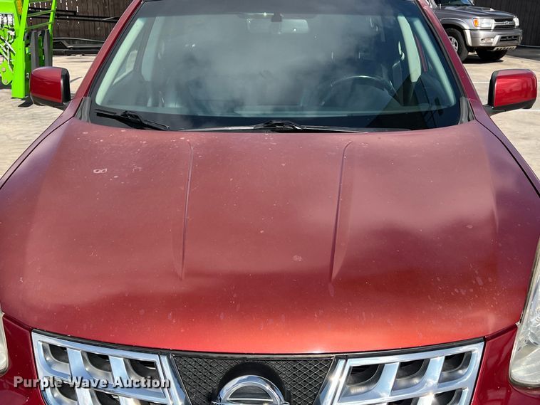 image for item LU9941 2013 Nissan Rogue SUV