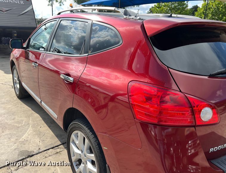 image for item LU9941 2013 Nissan Rogue SUV