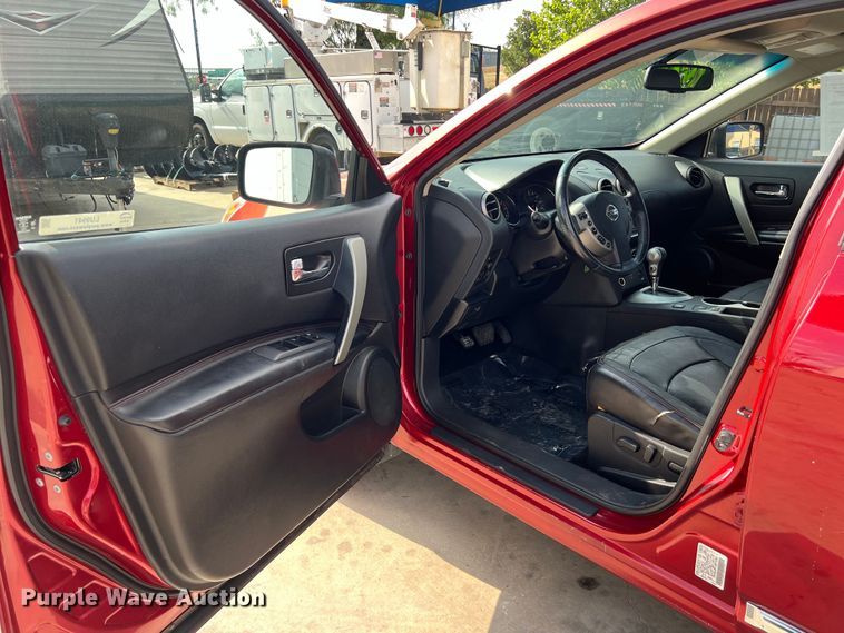 image for item LU9941 2013 Nissan Rogue SUV