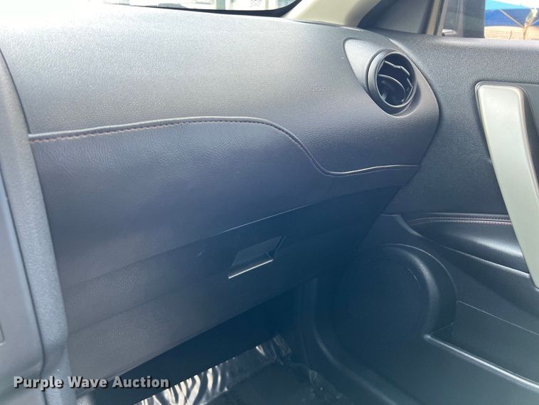 image for item LU9941 2013 Nissan Rogue SUV