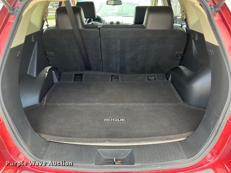 image for item LU9941 2013 Nissan Rogue SUV