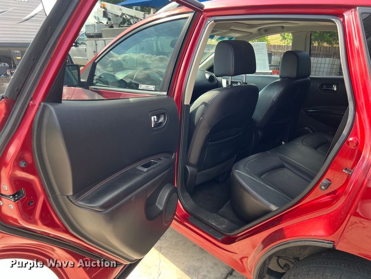 image for item LU9941 2013 Nissan Rogue SUV