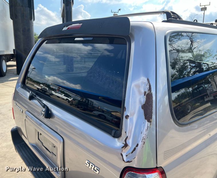 image for item LU9942 2002 Toyota  4Runner SUV