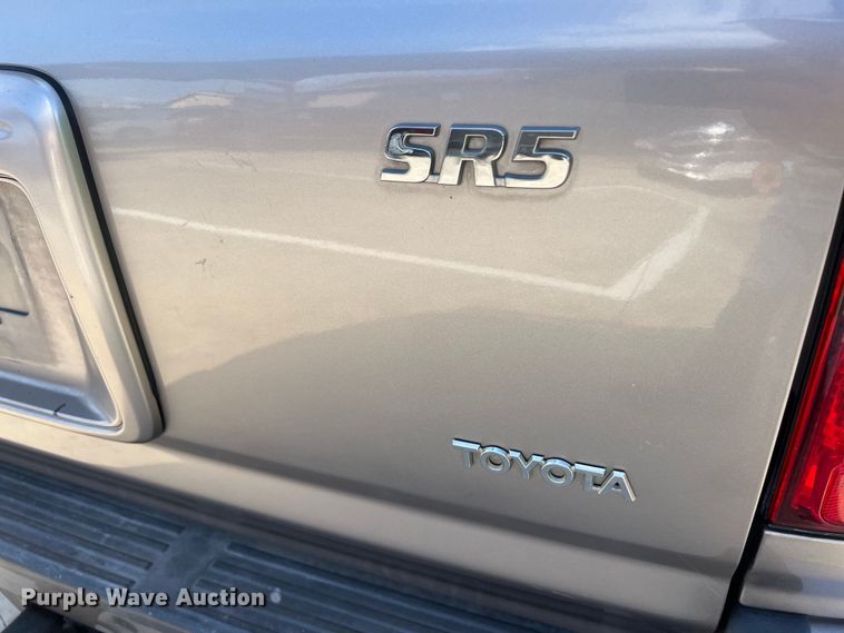 image for item LU9942 2002 Toyota  4Runner SUV