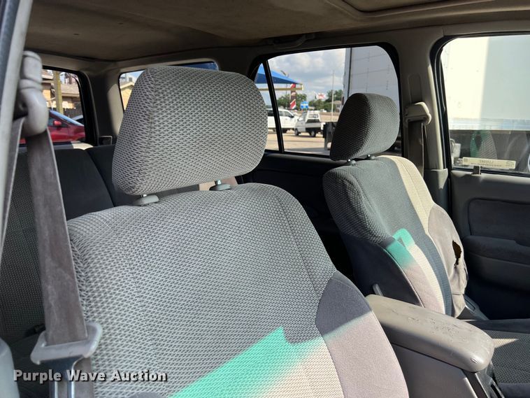 image for item LU9942 2002 Toyota  4Runner SUV