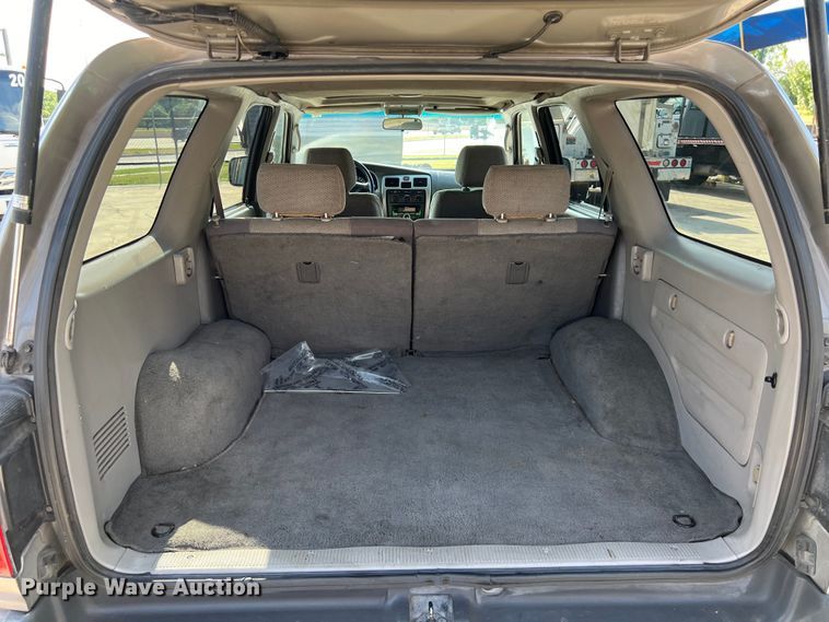 image for item LU9942 2002 Toyota  4Runner SUV