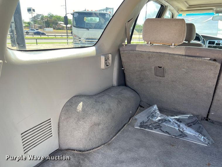 image for item LU9942 2002 Toyota  4Runner SUV