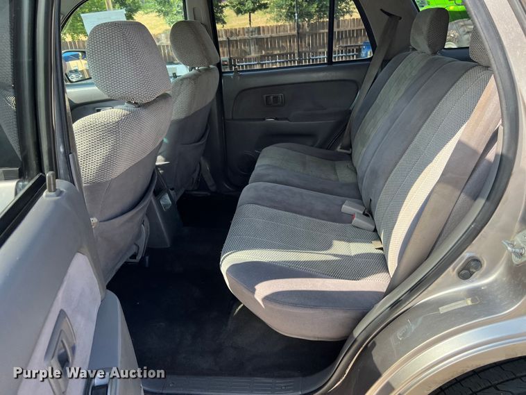 image for item LU9942 2002 Toyota  4Runner SUV