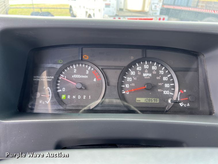 image for item LU9943 2009 Isuzu NPR box truck