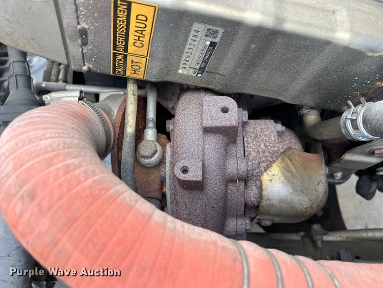 image for item LU9943 2009 Isuzu NPR box truck