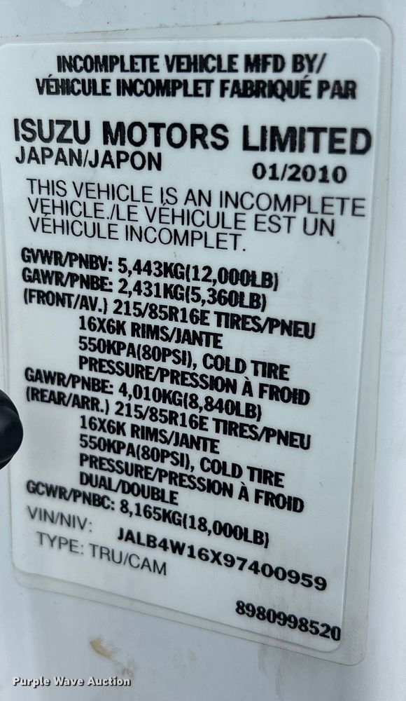 image for item LU9943 2009 Isuzu NPR box truck