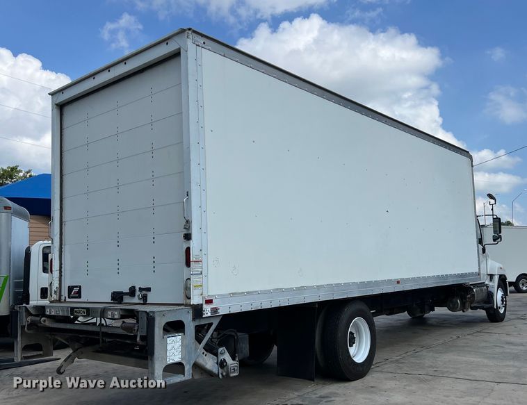 image for item LU9944 2019 Hino 268A box truck