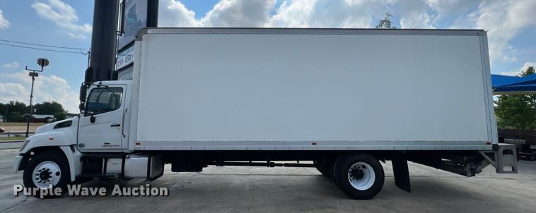 image for item LU9944 2019 Hino 268A box truck