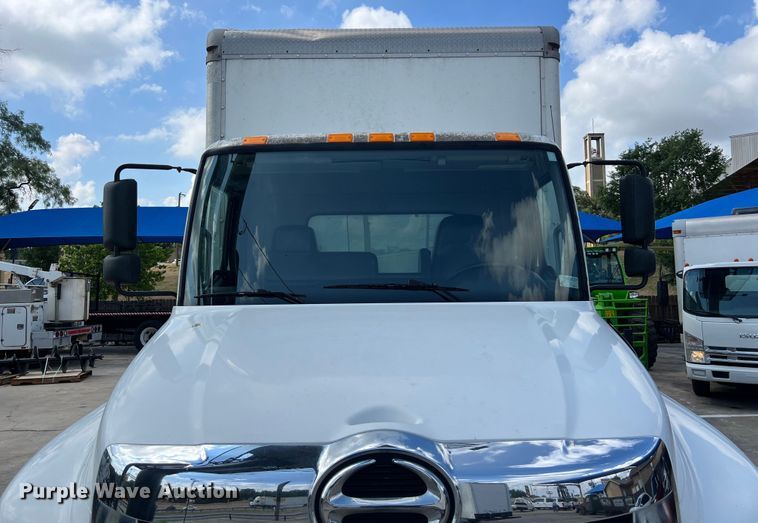 image for item LU9944 2019 Hino 268A box truck