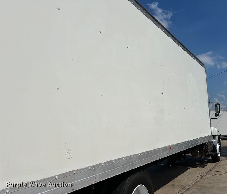 image for item LU9944 2019 Hino 268A box truck