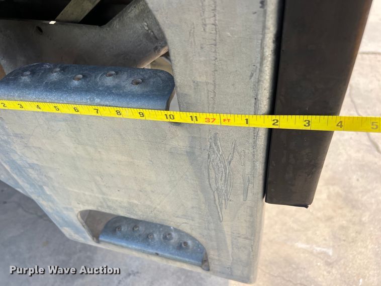 image for item LU9944 2019 Hino 268A box truck