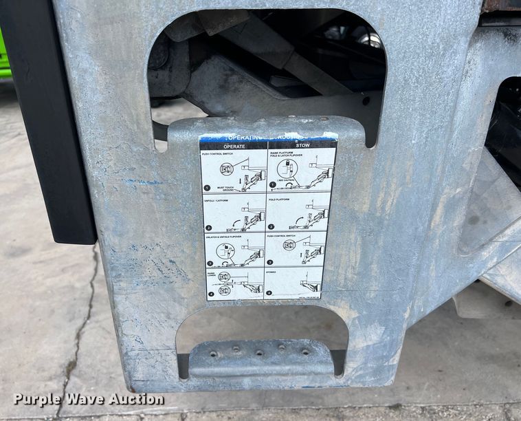 image for item LU9944 2019 Hino 268A box truck