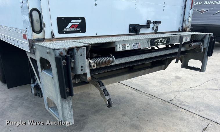 image for item LU9944 2019 Hino 268A box truck