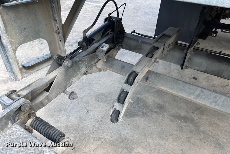 image for item LU9944 2019 Hino 268A box truck