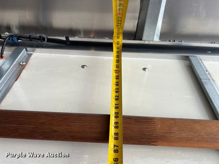 image for item LU9944 2019 Hino 268A box truck