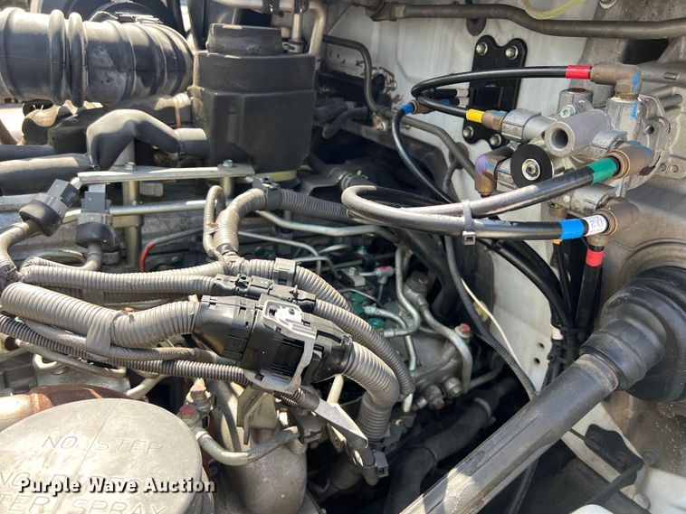 image for item LU9944 2019 Hino 268A box truck