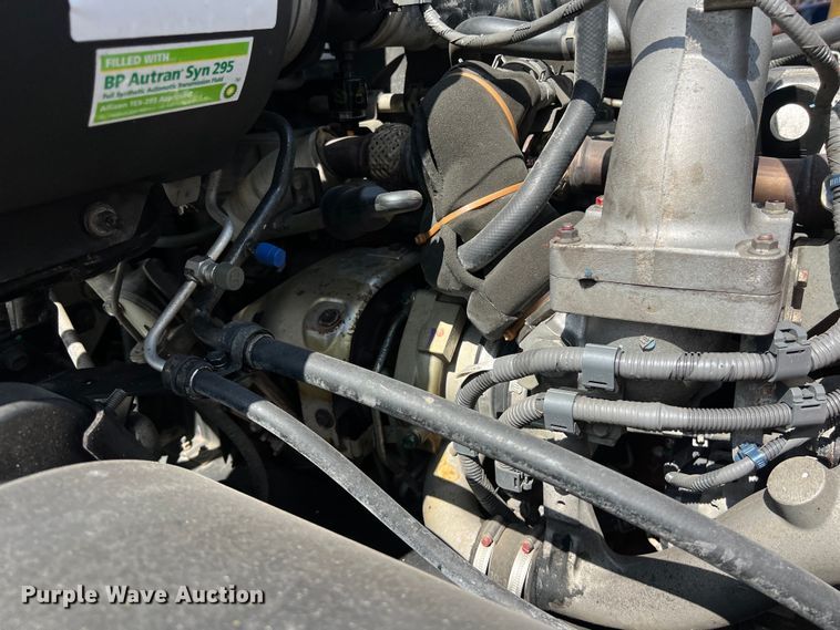 image for item LU9944 2019 Hino 268A box truck